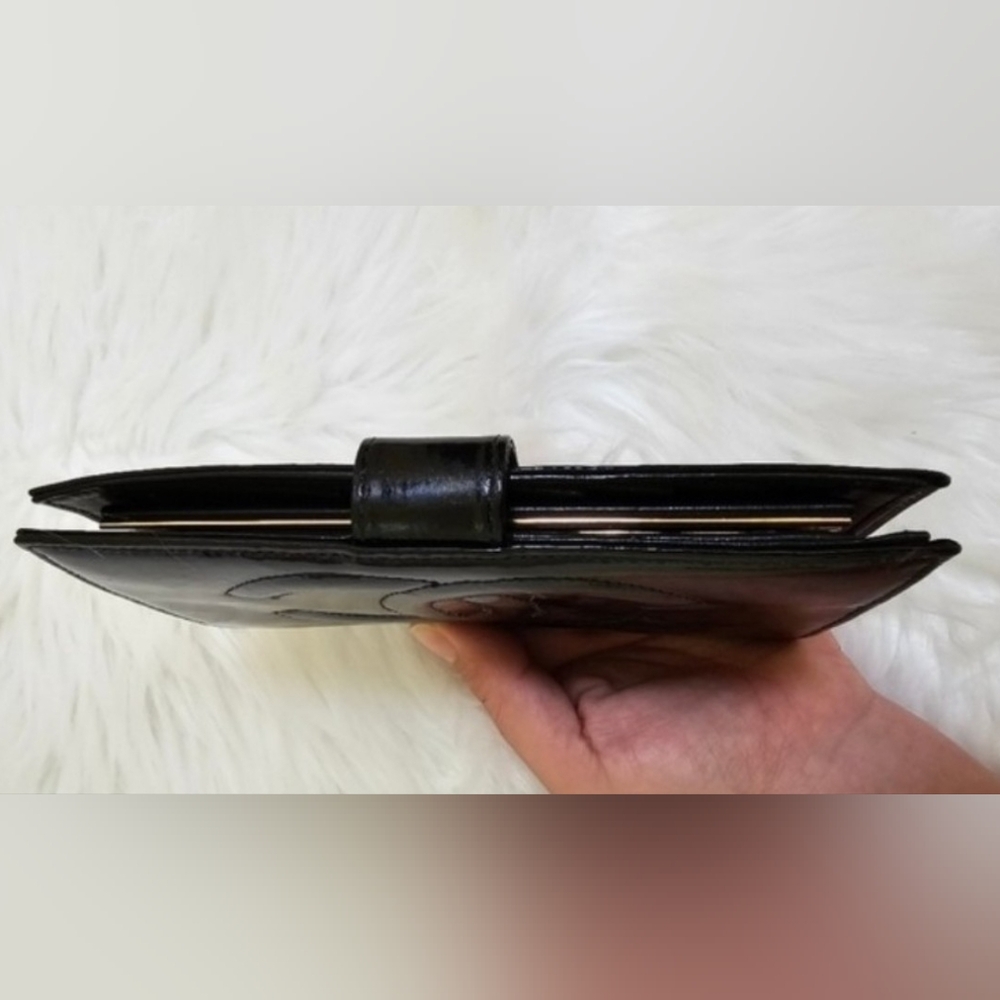 CHANEL CC Logo Patent Leather Long Bifold Wallet - Picture 6 of 12